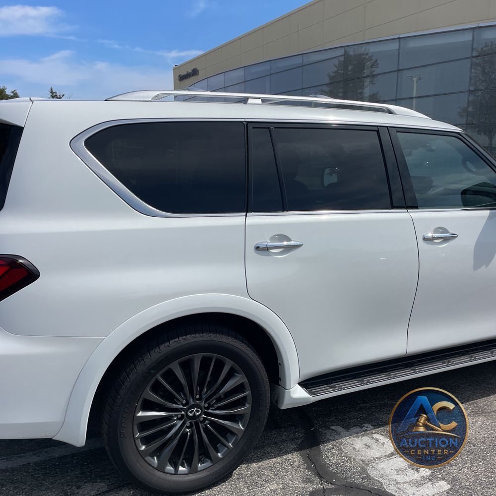 2024 INFINITI QX80 Premium Select
