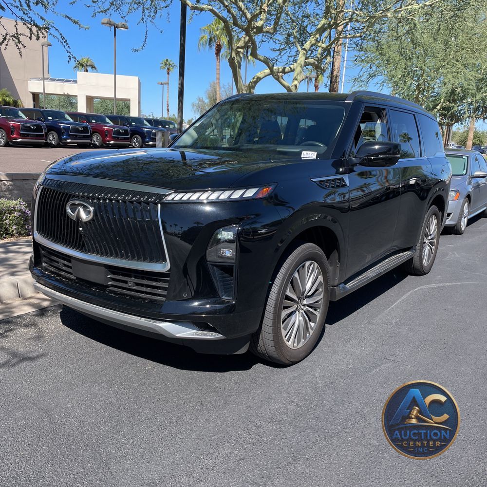 2025 INFINITI QX80 Luxe