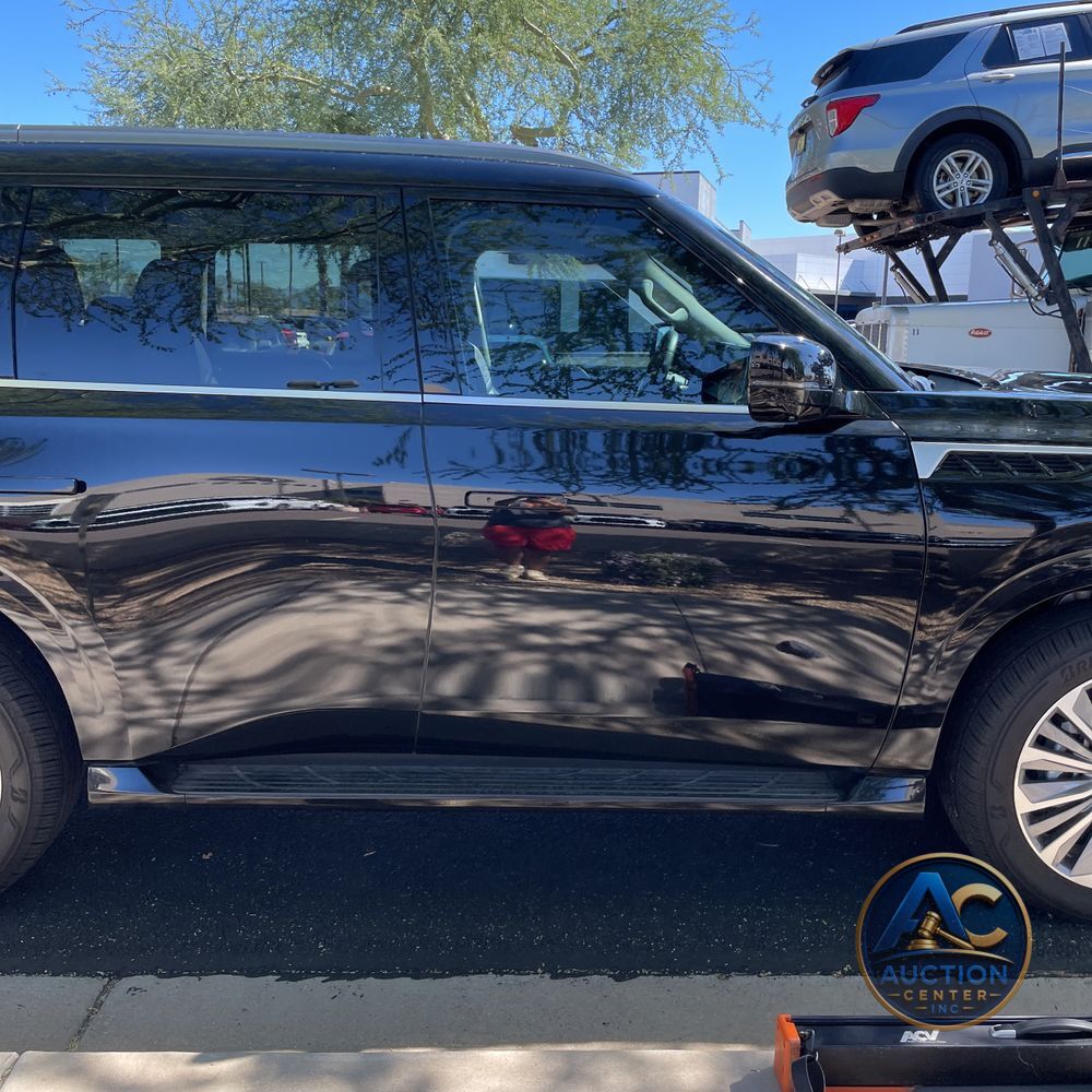 2025 INFINITI QX80 Luxe