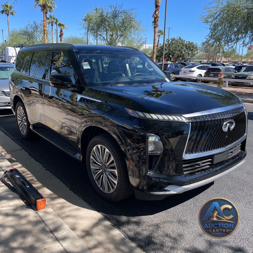 2025 INFINITI QX80 Luxe