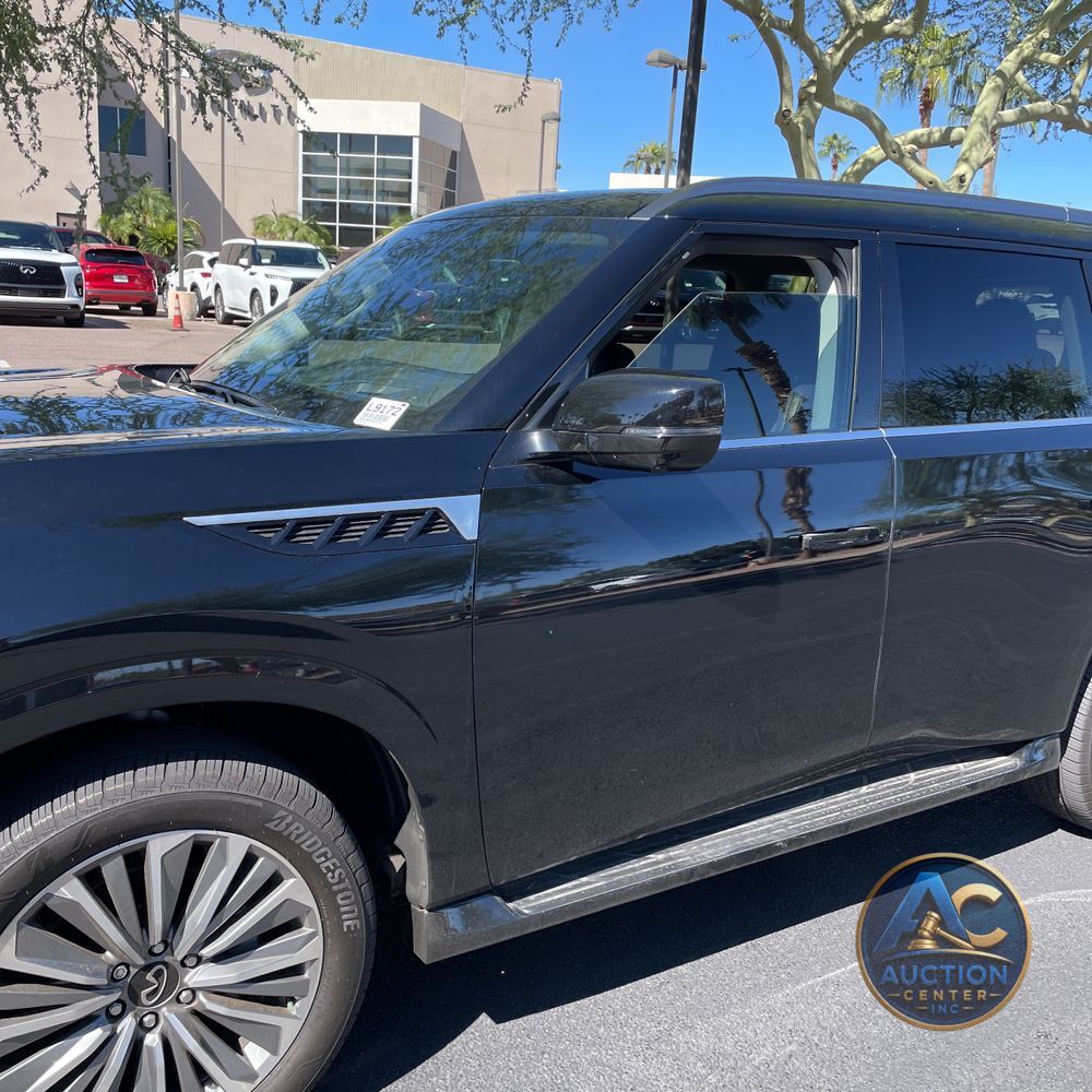 2025 INFINITI QX80 Luxe