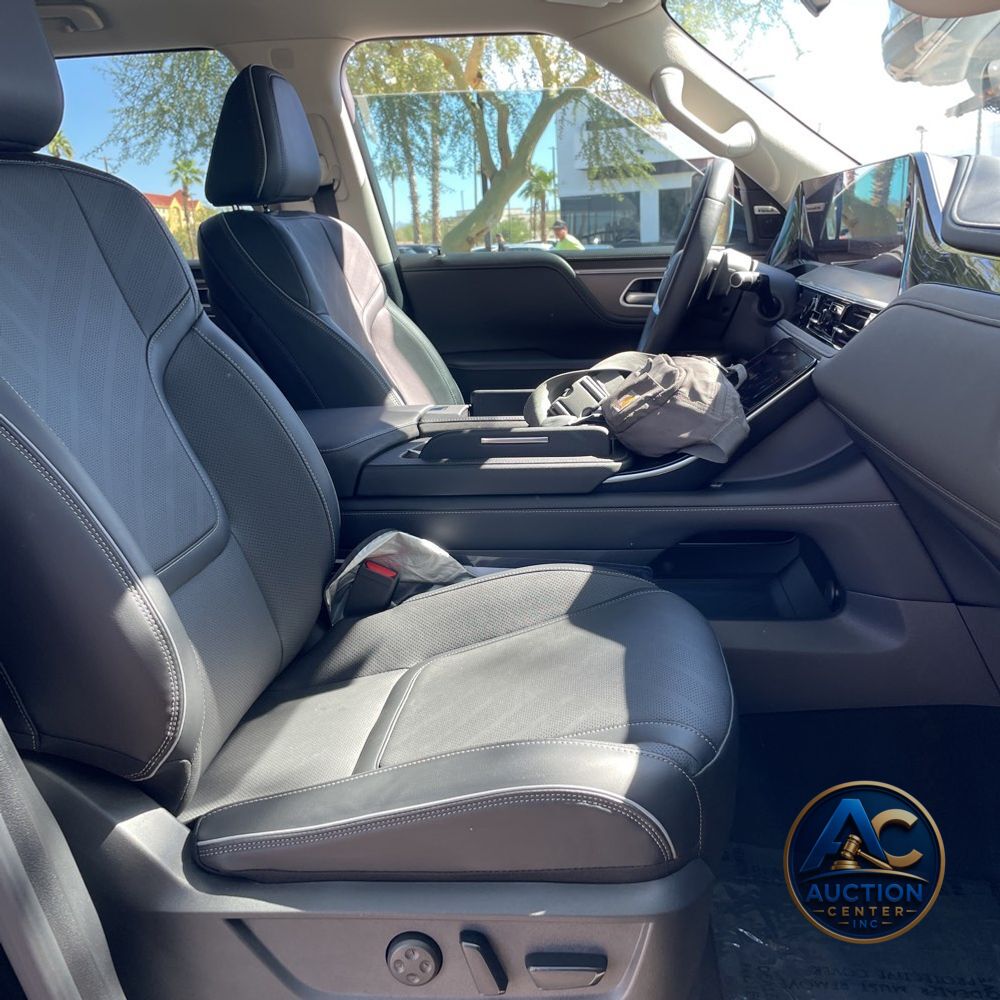 2025 INFINITI QX80 Luxe