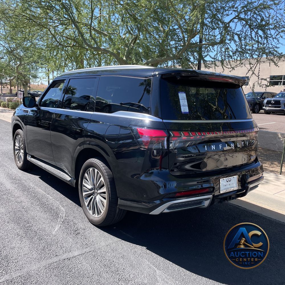 2025 INFINITI QX80 Luxe