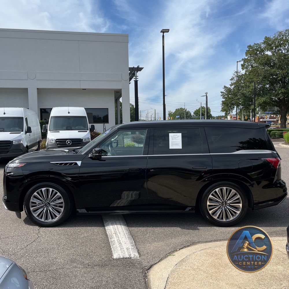2025 INFINITI QX80 Luxe