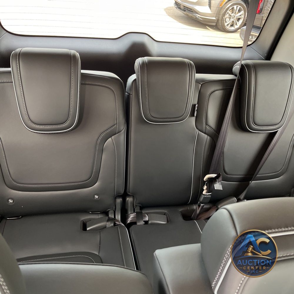 2025 INFINITI QX80 Luxe