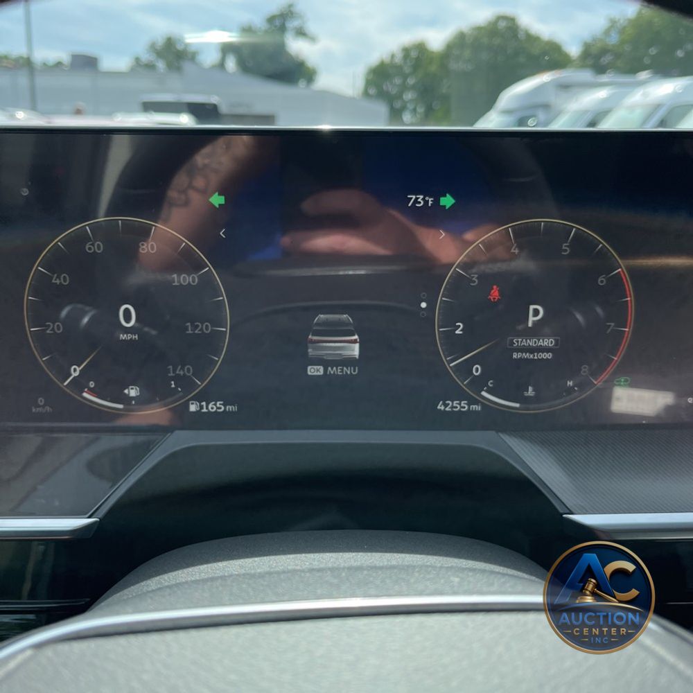 2025 INFINITI QX80 Luxe
