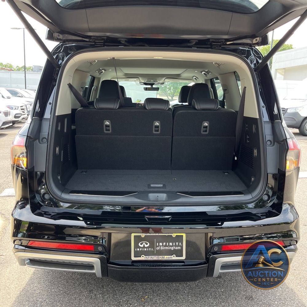 2025 INFINITI QX80 Luxe