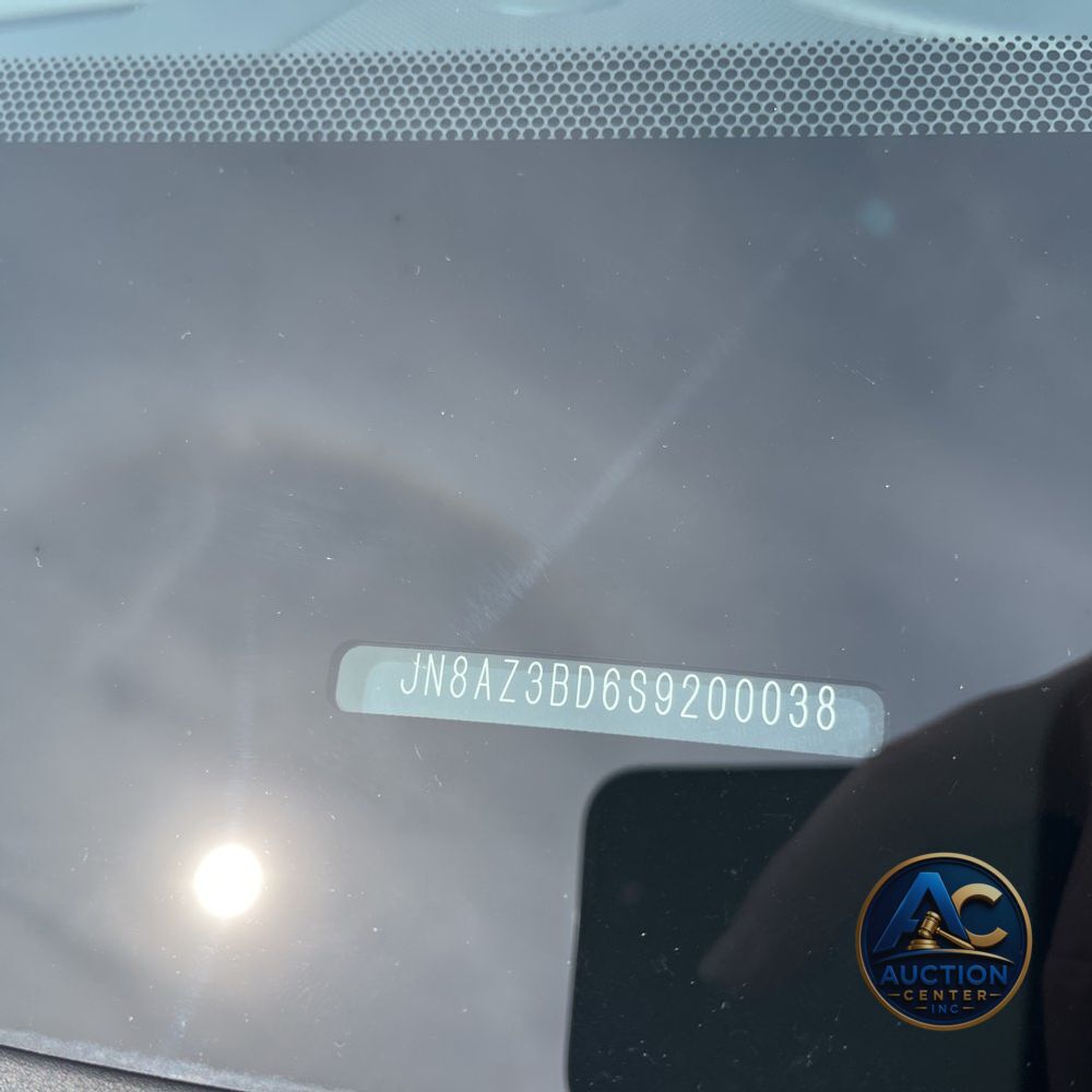 2025 INFINITI QX80 Luxe