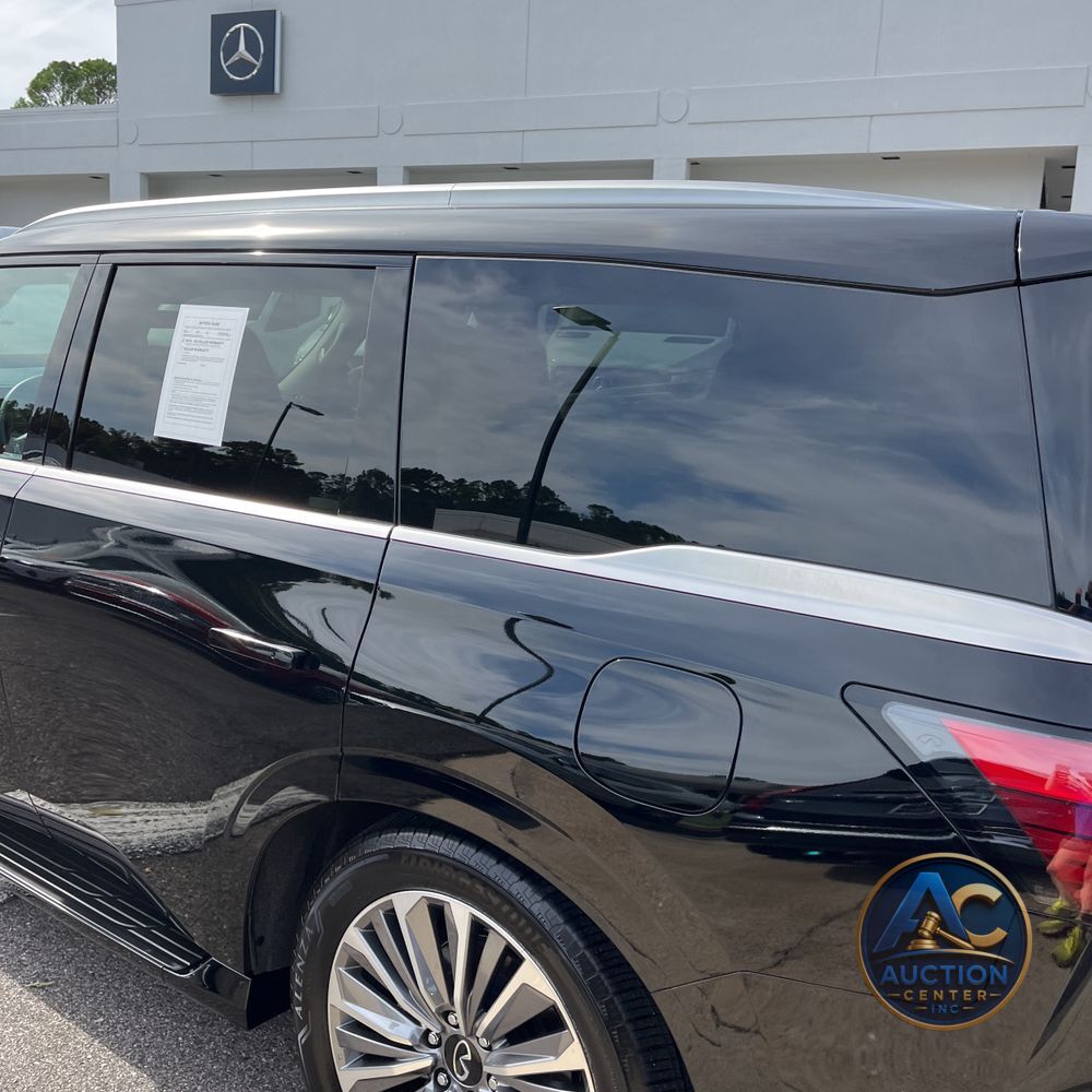 2025 INFINITI QX80 Luxe