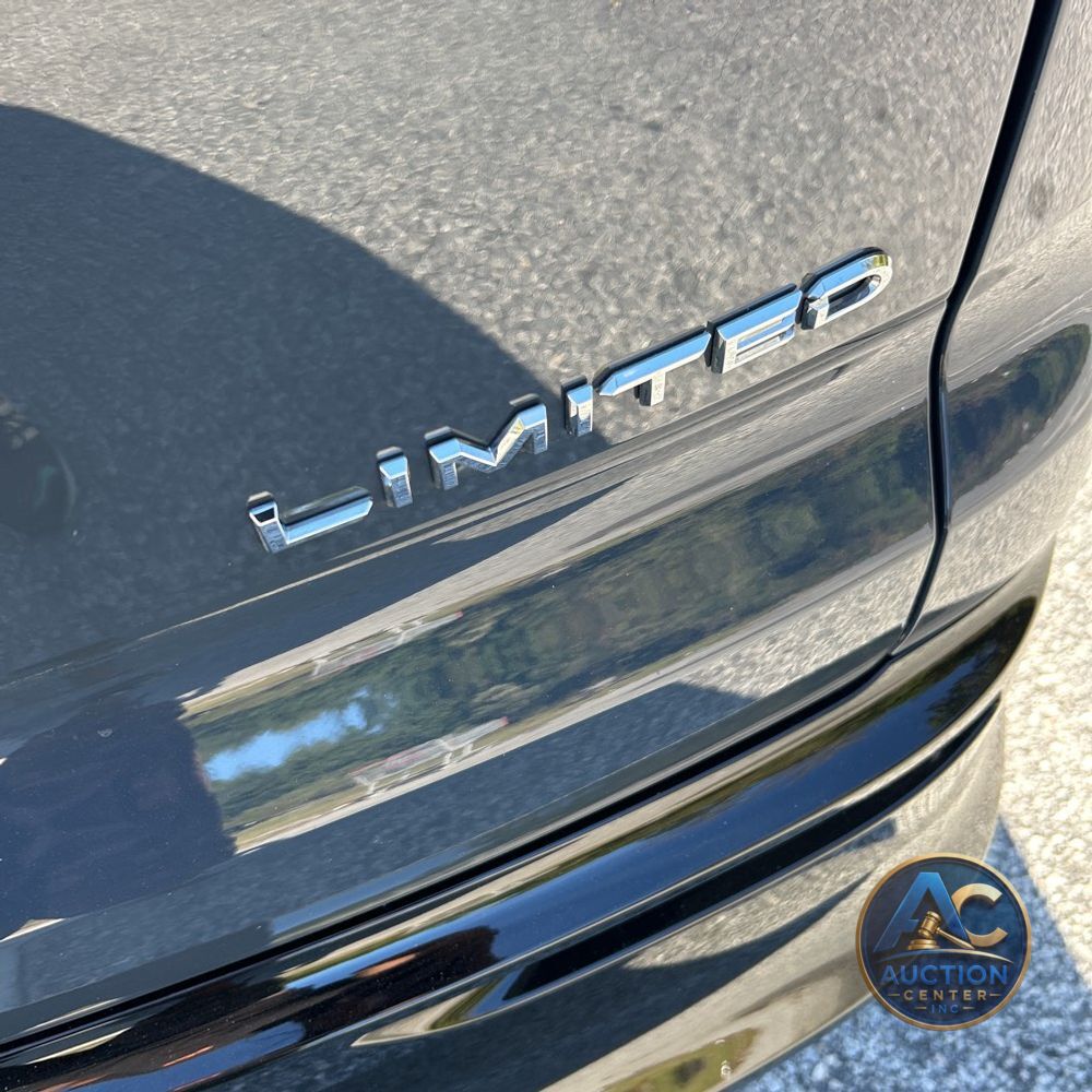 2025 Toyota Crown Signia Limited