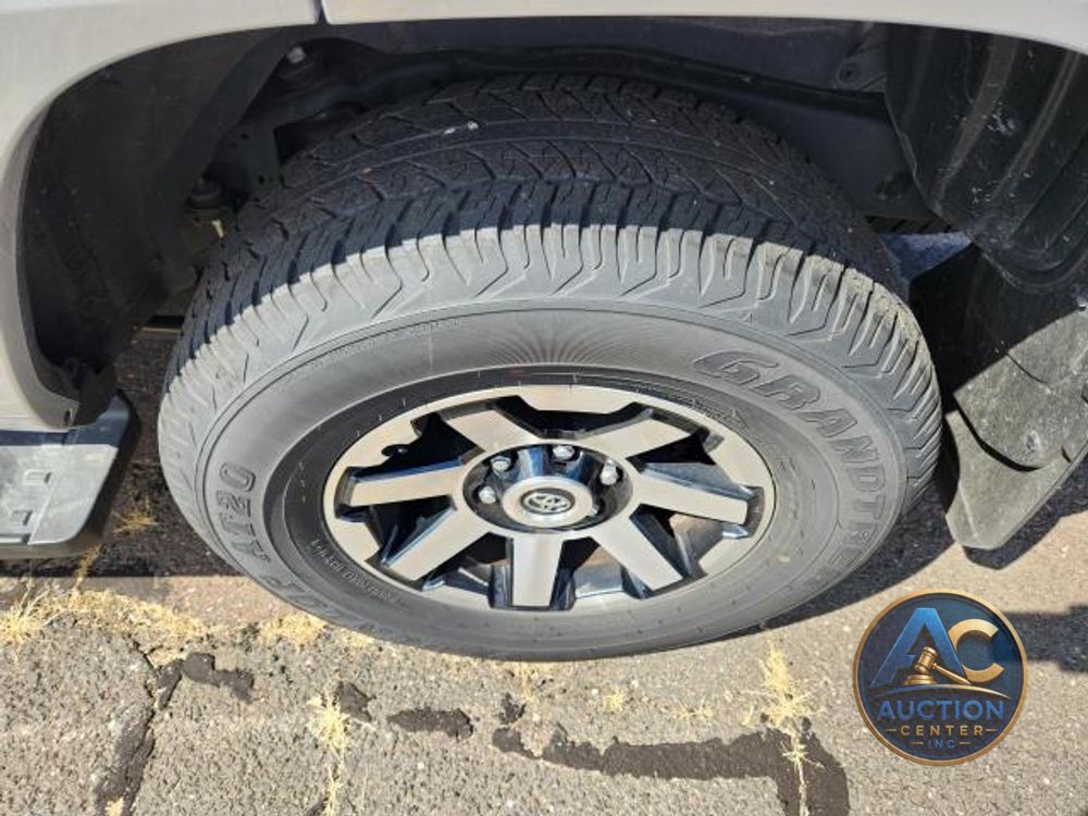 2024 Toyota 4Runner TRD Off Road
