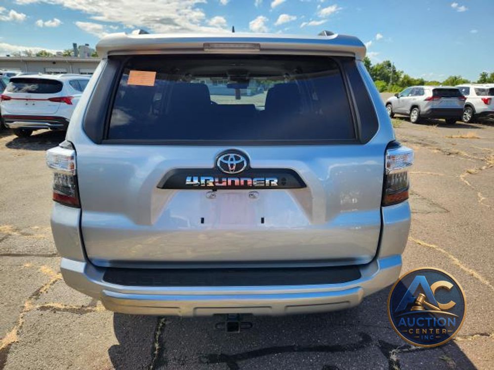 2024 Toyota 4Runner TRD Off Road