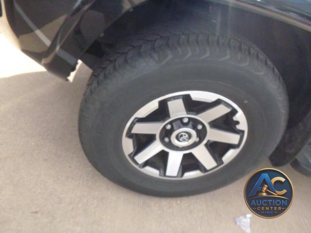 2024 Toyota 4Runner TRD Off Road