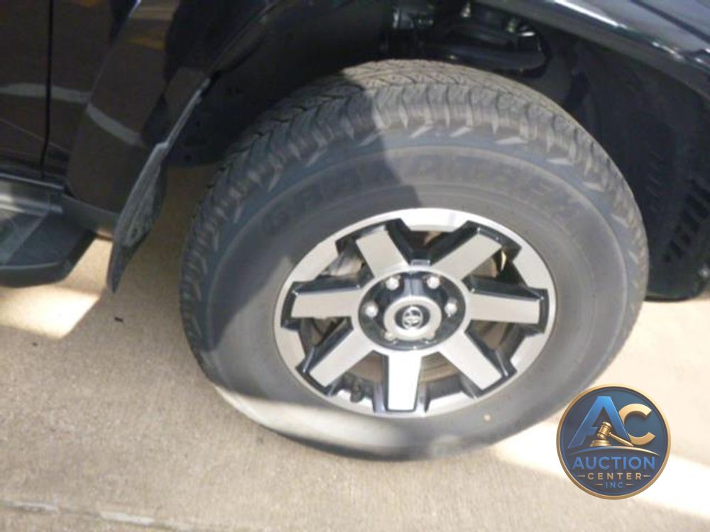 2024 Toyota 4Runner TRD Off Road