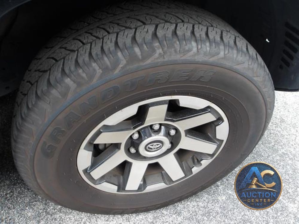 2024 Toyota 4Runner TRD Off Road