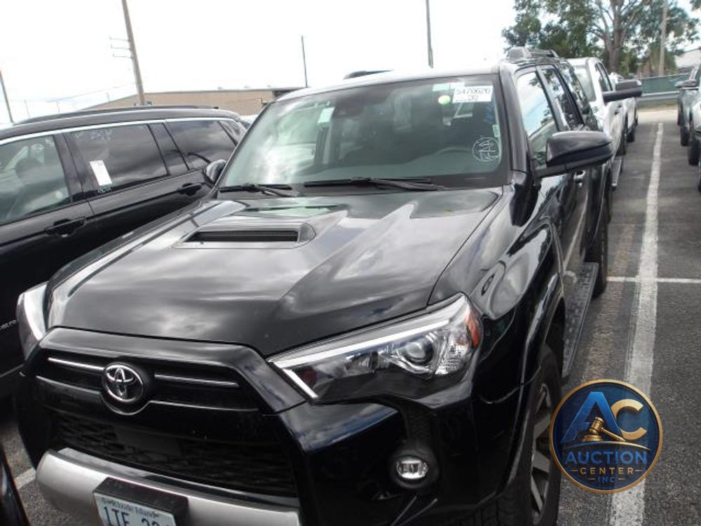 2024 Toyota 4Runner TRD Off Road