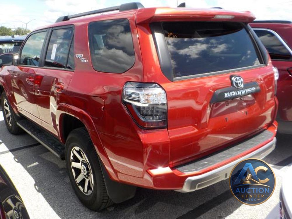 2024 Toyota 4Runner TRD Off Road