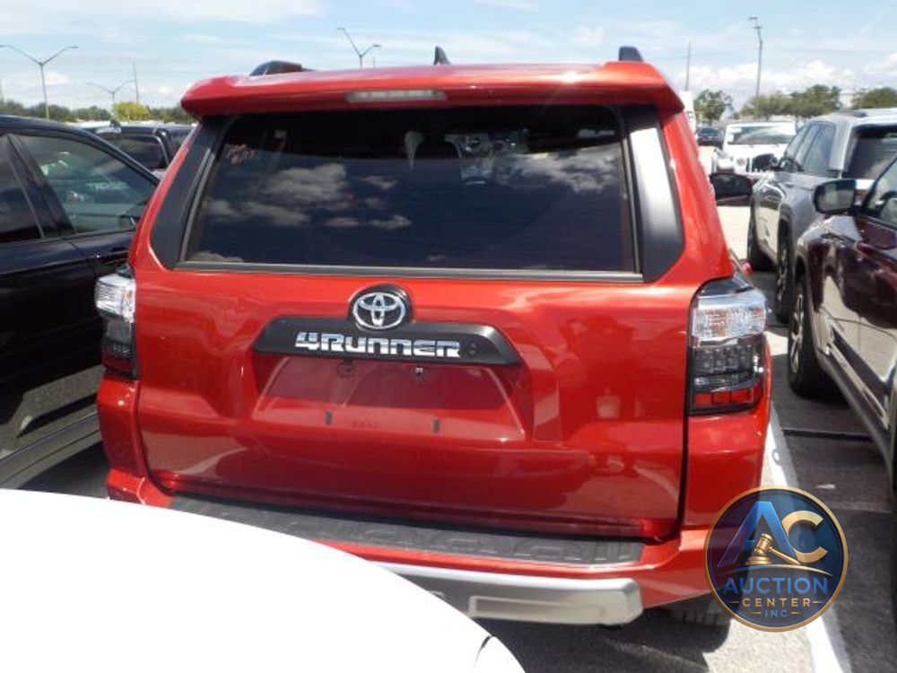 2024 Toyota 4Runner TRD Off Road