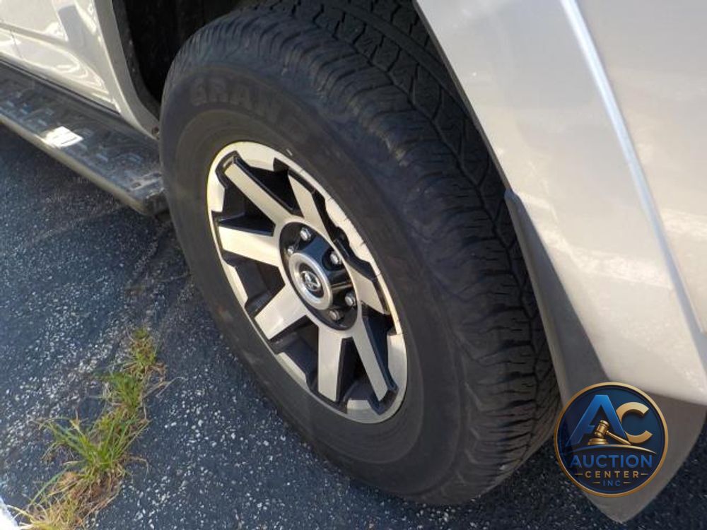 2024 Toyota 4Runner TRD Off Road