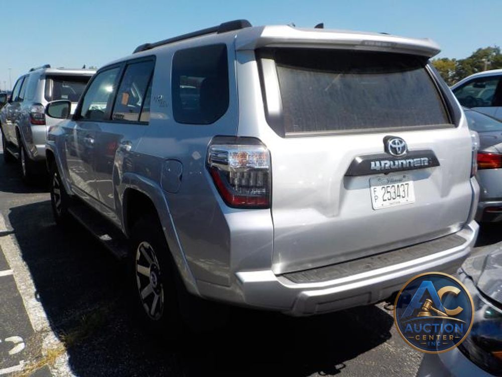 2024 Toyota 4Runner TRD Off Road