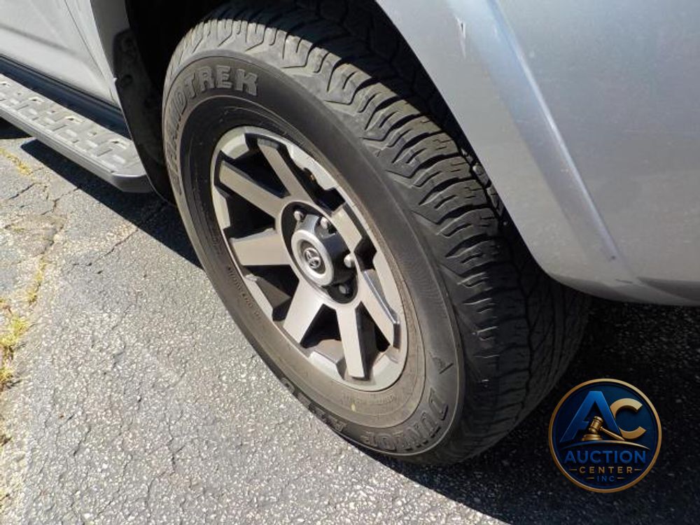 2024 Toyota 4Runner TRD Off Road