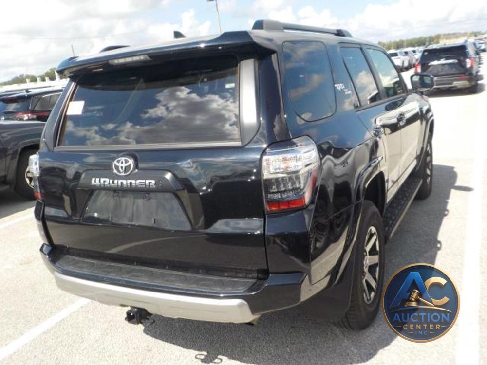 2024 Toyota 4Runner TRD Off Road