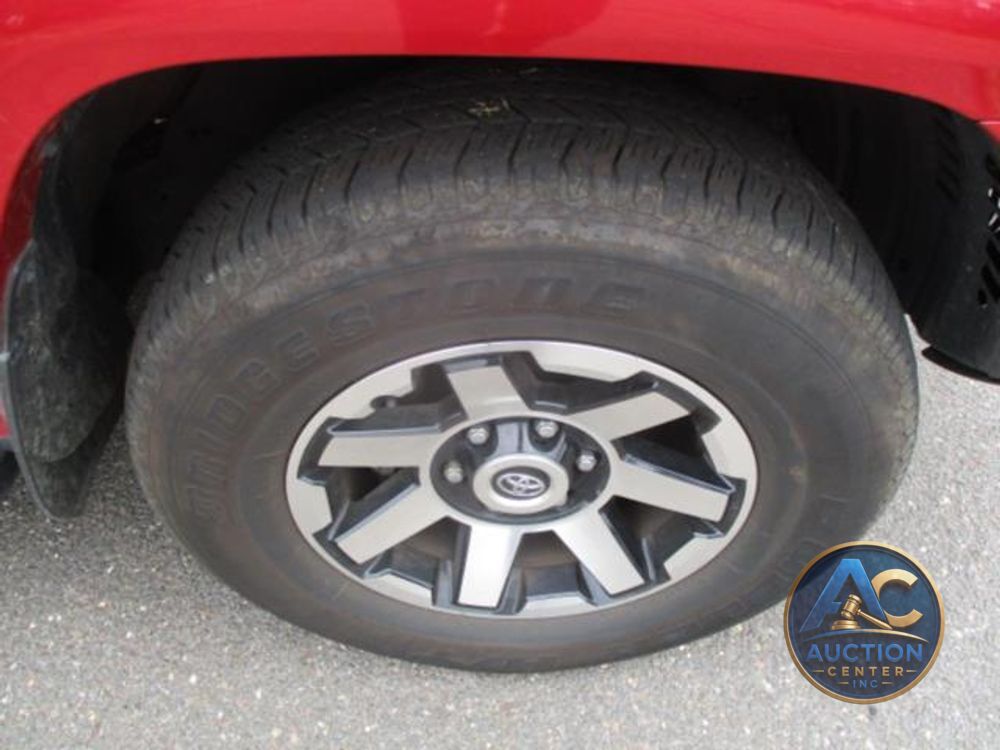 2024 Toyota 4Runner TRD Off Road