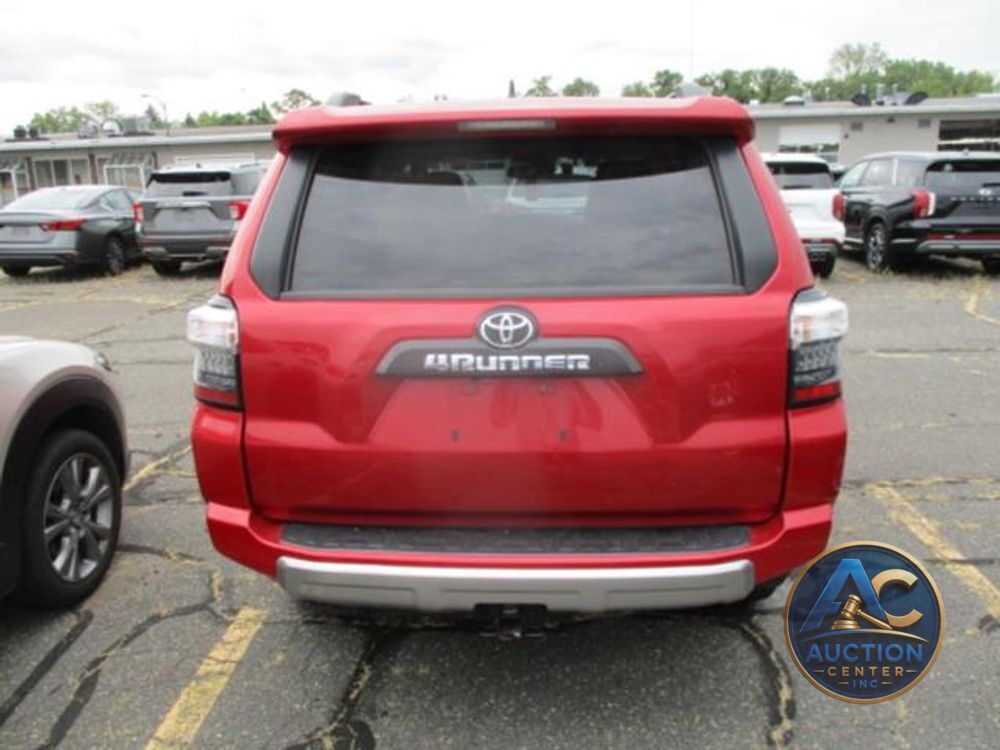 2024 Toyota 4Runner TRD Off Road