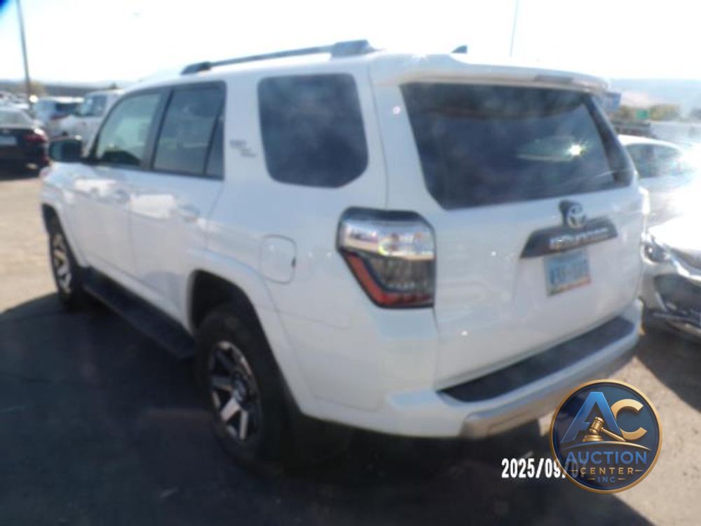 2024 Toyota 4Runner TRD Off Road