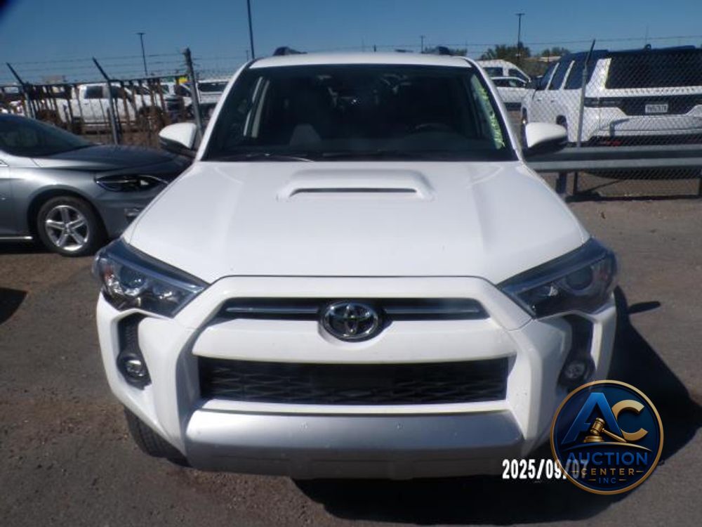 2024 Toyota 4Runner TRD Off Road