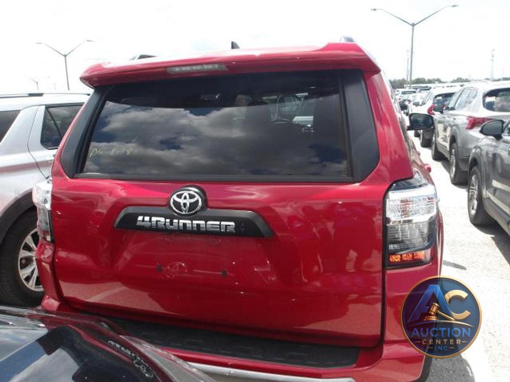 2024 Toyota 4Runner TRD Off Road