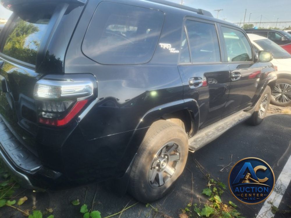 2024 Toyota 4Runner TRD Off Road