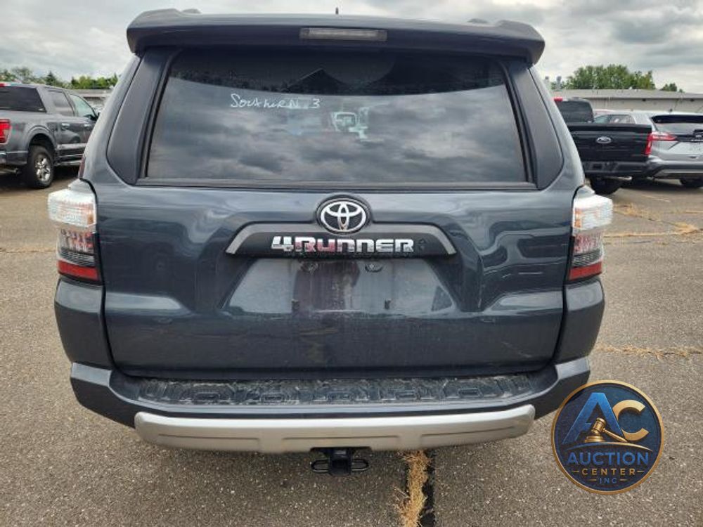 2024 Toyota 4Runner TRD Off Road