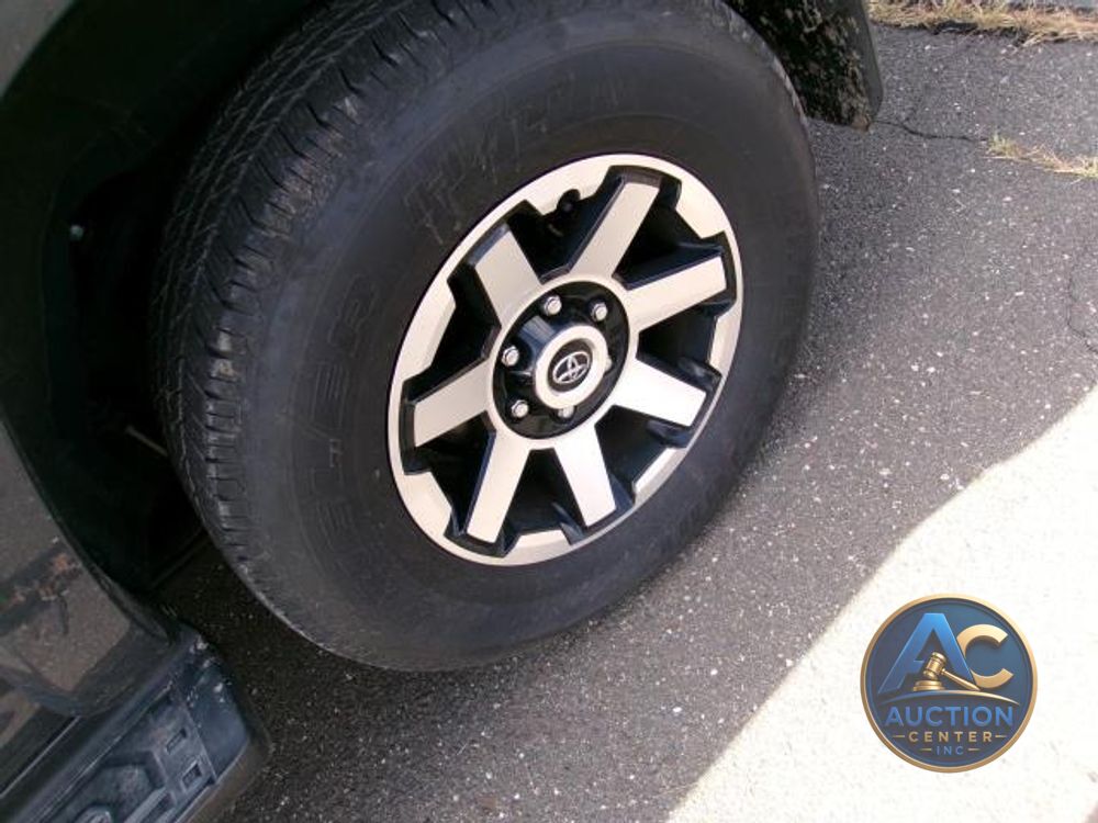 2024 Toyota 4Runner TRD Off Road