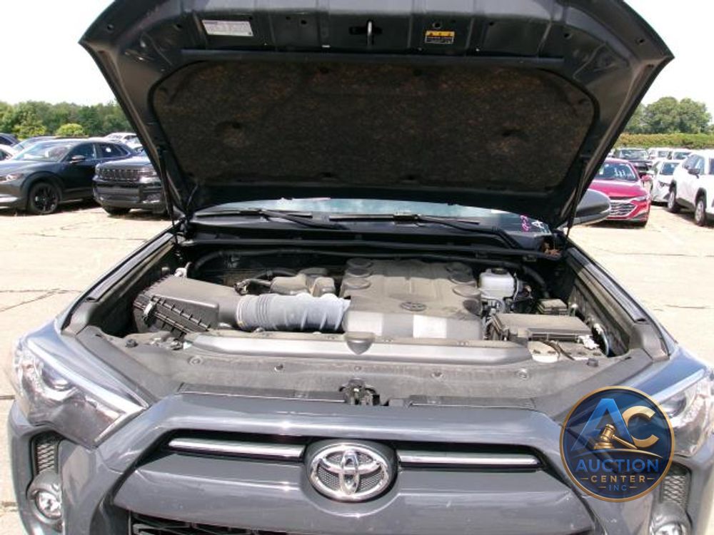 2024 Toyota 4Runner TRD Off Road