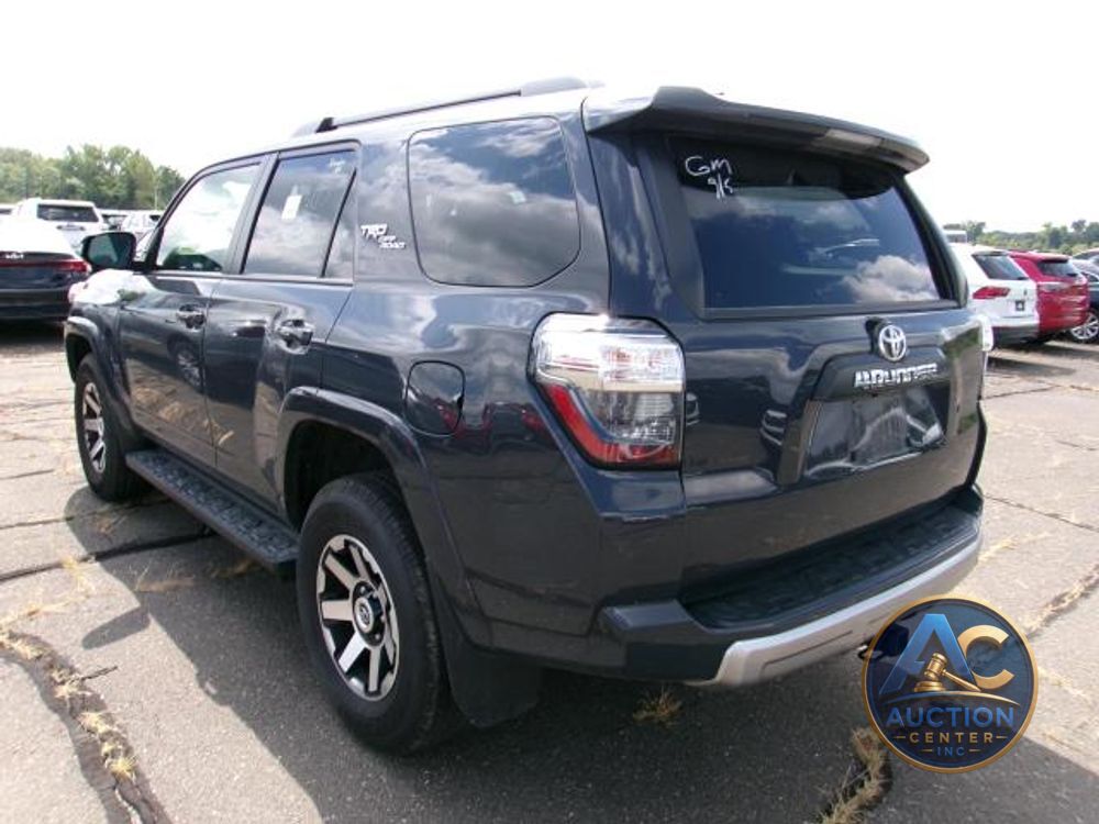 2024 Toyota 4Runner TRD Off Road