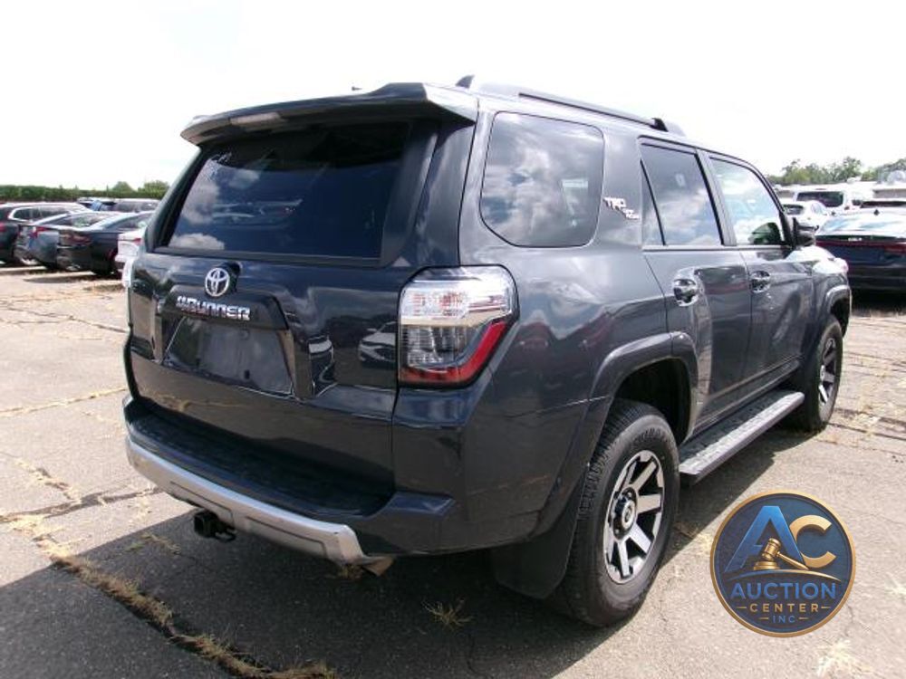 2024 Toyota 4Runner TRD Off Road