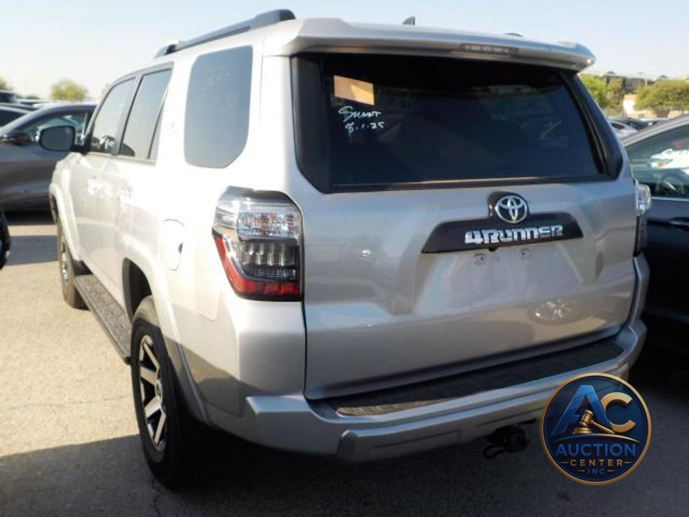 2024 Toyota 4Runner TRD Off Road