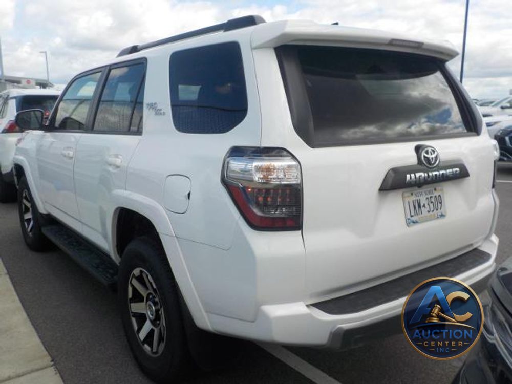 2024 Toyota 4Runner TRD Off Road