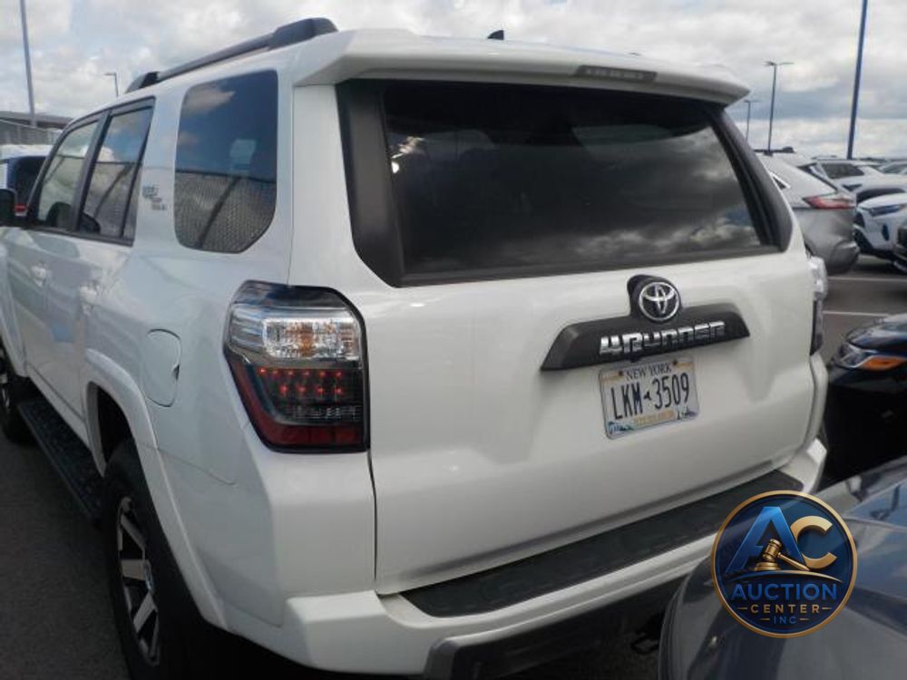 2024 Toyota 4Runner TRD Off Road