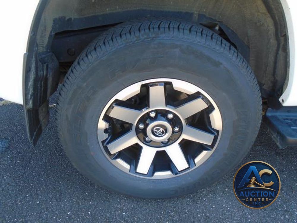 2024 Toyota 4Runner TRD Off Road
