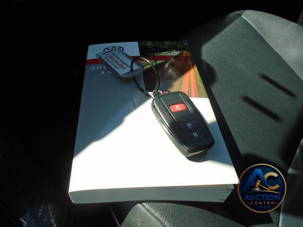 2024 Toyota 4Runner TRD Off Road