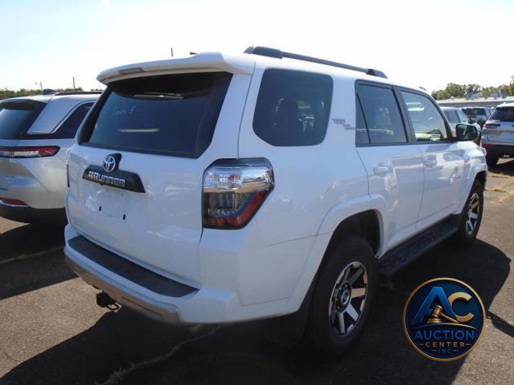 2024 Toyota 4Runner TRD Off Road