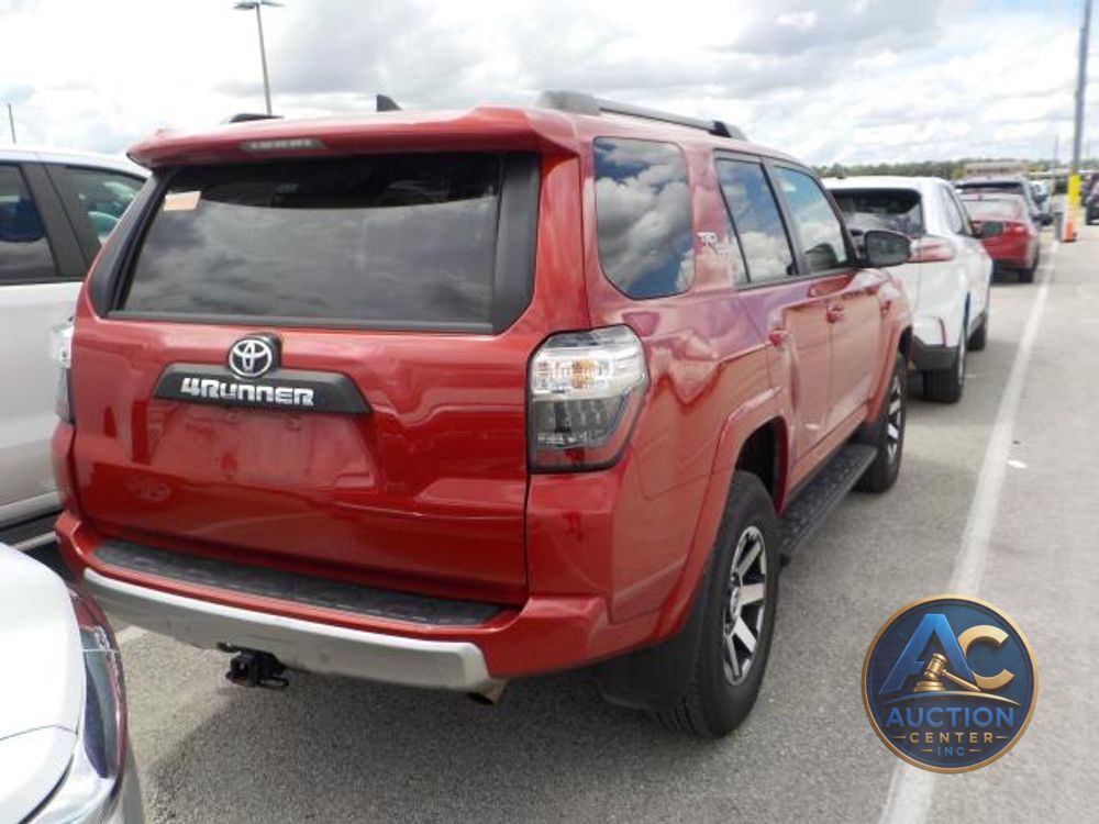2024 Toyota 4Runner TRD Off Road