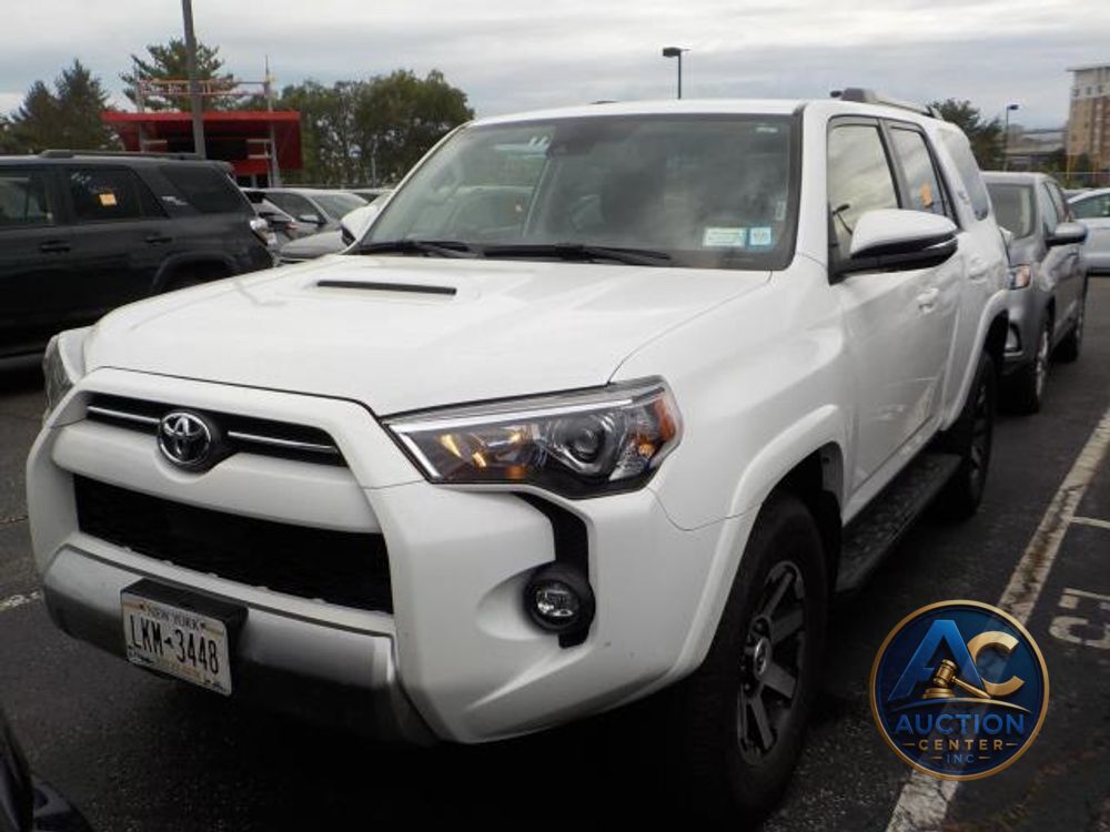 2024 Toyota 4Runner TRD Off Road