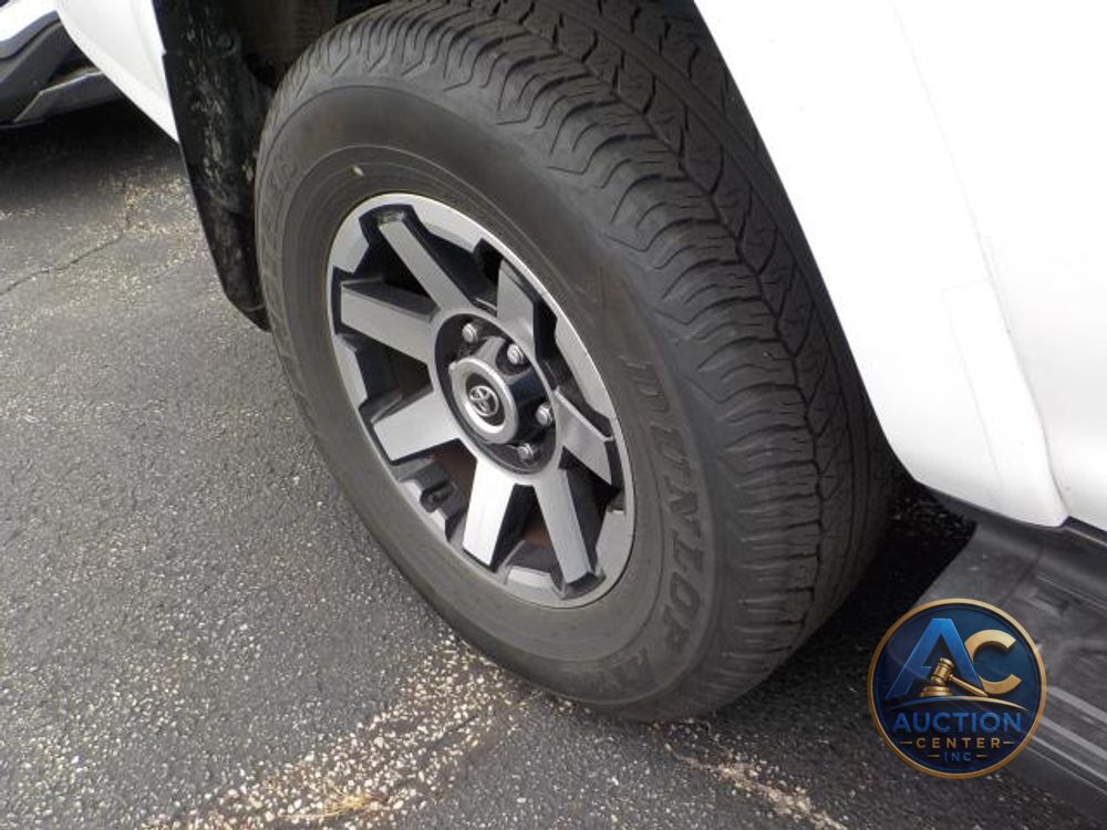 2024 Toyota 4Runner TRD Off Road