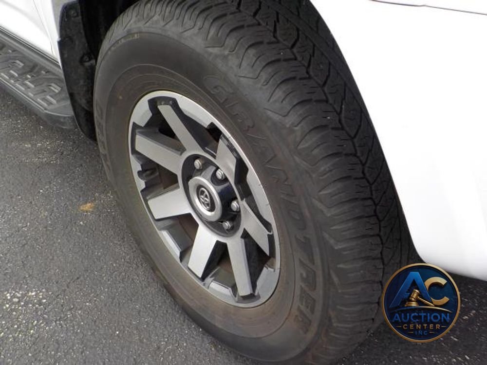 2024 Toyota 4Runner TRD Off Road