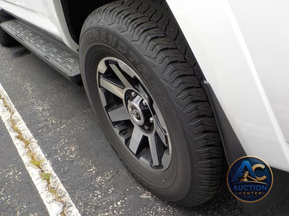 2024 Toyota 4Runner TRD Off Road