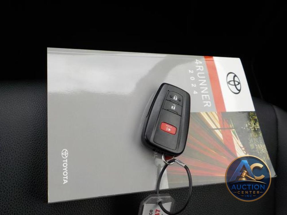 2024 Toyota 4Runner TRD Off Road