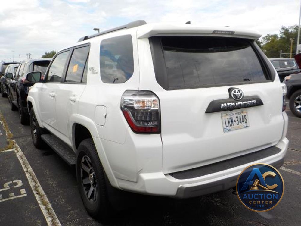 2024 Toyota 4Runner TRD Off Road
